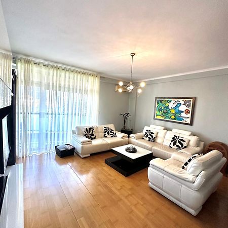 Central Inn Home Tirana Bagian luar foto