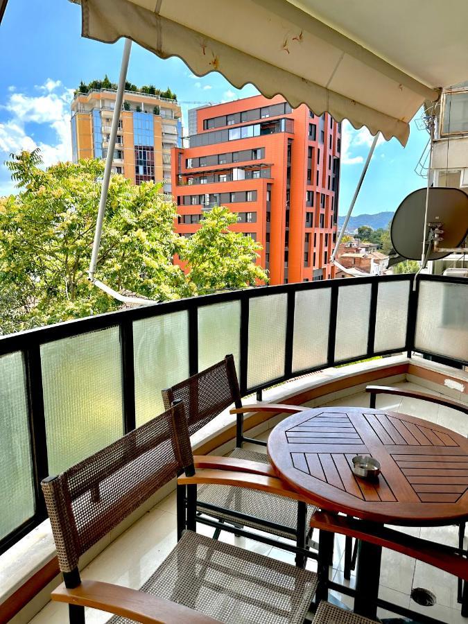 Central Inn Home Tirana Bagian luar foto
