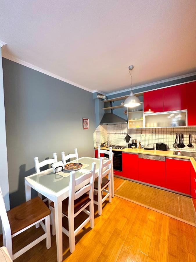 Central Inn Home Tirana Bagian luar foto